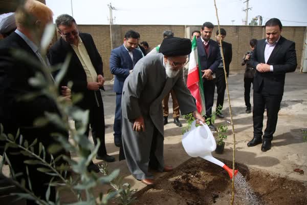 توسعه فضای سبز مصداق قدردانی از نعمات الهی است